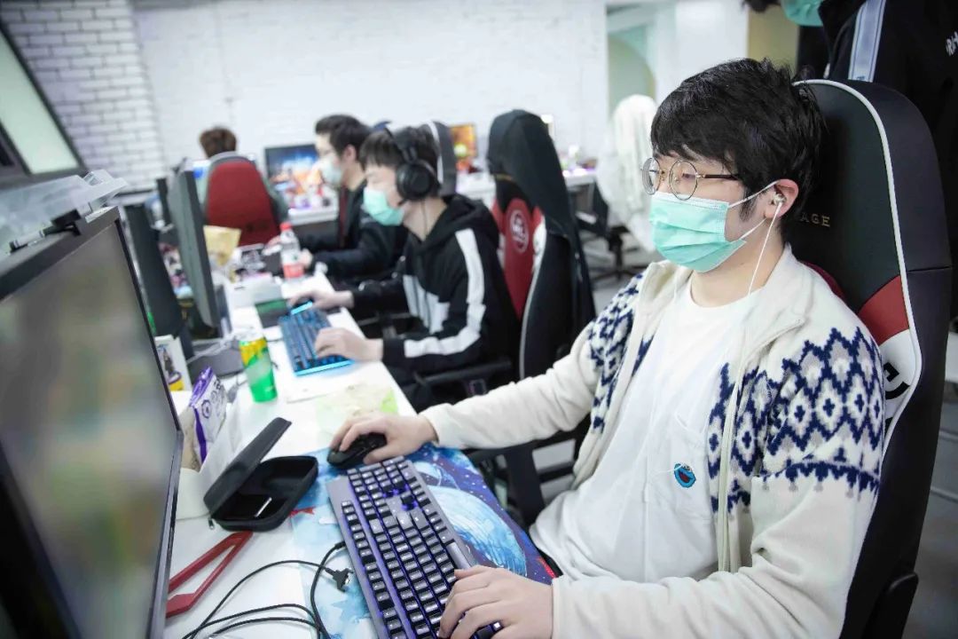 布鲁克林篮网窗口期迎来里程碑电竞国家队打爆全场,媒体一致点评:窗口期本菲卡调整名单以备欧冠 布鲁克林篮网窗口期迎来里程碑电竞国家队打爆全场,媒体一致点评:窗口期本菲卡调整名单以备欧冠